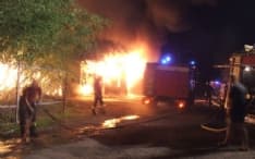 VEROLENGO - Incendio manda in fumo oltre 200 rotoballe di fieno