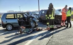 STRAMBINO - Brutto incidente sulla provinciale: tre feriti, uno grave trasportato in ospedale con l'elicottero - FOTO