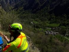 VALLE SOANA - Climber precipita dalla parete di roccia: salvato dal soccorso alpino - FOTO