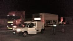 CALUSO - Dopo venti giorni «liberato» l'autista del tir rimasto bloccato ad Arè - FOTO