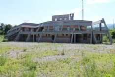 CUORGNE' - Di nuovo chiuso il bocciodromo di «Italia '90»