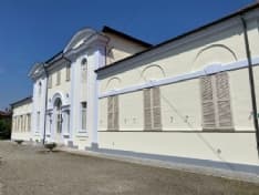 SAN GIUSTO CANAVESE - Terminati i lavori di restauro alle facciate della scuola materna Duchessa di Genova - FOTO