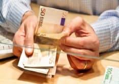 CORONAVIRUS - I sindacati: «Banche aperte solo per servizi indispensabili»