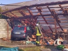 SAN BENIGNO CANAVESE - Esplosione devasta la casa, proprietario in prognosi riservata al Cto - FOTO e VIDEO