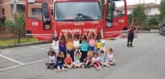 FORNO CANAVESE - Piccoli vigili del fuoco crescono: un successo «Pompieropoli» a scuola - FOTO