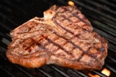 FOOD – La prima guida per gli amanti della carne