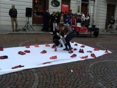 CUORGNE' - Scarpe Rosse contro la violenza sulle donne