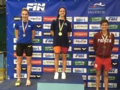 NUOTO - Prestigioso oro di Francesca Pasquino agli assoluti di Salvamento