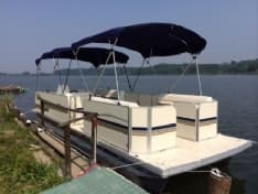 CANDIA - Dopo l'incendio si torna a navigare sul lago