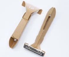 AMBIENTE – Il rasoio usa getta con metodo origami