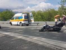 CUORGNE' - Un altro incidente sulla 460: ferito motociclista di Canischio dopo lo schianto contro un'auto
