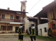 VALPERGA - Crolla il campanile e una famiglia resta senza casa: parte la causa civile contro la Curia di Torino