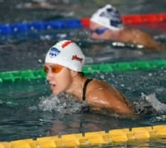 IVREA - Nuotatori canavesani: inizia con una raffica di medaglie la stagione della squadra Master