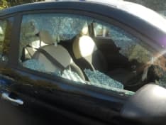 RIVAROLO - Teppisti spaccano i finestrini delle auto in sosta