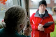 VILLAREGGIA - Finti tecnici dell'acquedotto portano via i risparmi di una vita a due nonnini