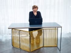 HOME WORKING - La scrivania con angolo relax