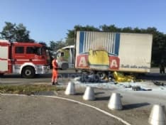 INCIDENTE MORTALE A VOLPIANO - Scontro camion-moto: il centauro morto sul colpo - FOTO E VIDEO