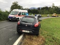 DRAMMA AD ALPETTE - Trovato un cadavere nella roggia: il corpo recuperato dal soccorso alpino e dai carabinieri