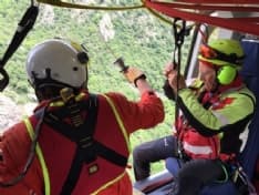 SETTIMO VITTONE - Precipita dalla parete di roccia: grave un uomo