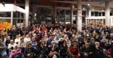 IVREA - Una folla all'assemblea dello Zac!: inviate alla casella e-mail del sindaco 1500 lettere di protesta