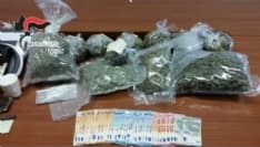 CIRIE' - Pony express della droga arrestato con mezzo chilo di marijuana nel motorino - FOTO