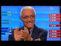 CUORGNE' - Il preside Morgando «apre i pacchi» e vince 44 mila euro - FOTO