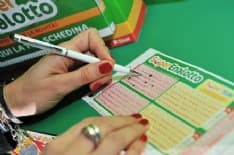 CIRIÉ - Gioca due euro e ne vince 32mila al Superenalotto: caccia al vincitore