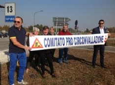 RIVAROLO-BOSCONERO - I «Pro circonvallazione» in presidio alla Vittoria