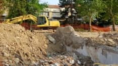 RIVAROLO - Bocciato il parcheggio multipiano sotto l'ex-elementare