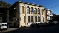 CUORGNE' - Crepe nel muro della scuola di Salto: «Nessun trasloco dei bimbi». Partono i lavori per la messa in sicurezza