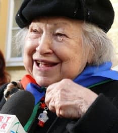 IVREA - La partigiana Lidia Menapace in città per sostenere il no