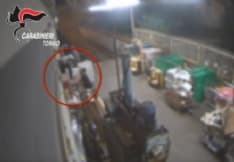 RIVAROLO CANAVESE - Furto al Pam: tempestivo intervento dei carabinieri che arrestano due ladri - VIDEO