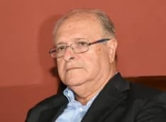 CHIVASSO - La città ricorda il professor Pietro Carmina: il figlio Mario in biblioteca parlerà delle sue opere