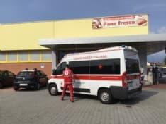 RIVAROLO CANAVESE - Muore mentre fa la spesa, il discount resta aperto: il «caso» diventa nazionale