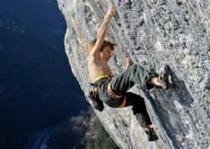 IVREA - Muore a 12 anni cadendo dalla parete di roccia: istruttore condannato a due anni per omicidio colposo