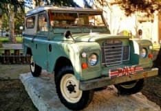 LEVONE - Il Raduno Internazionale Land Rover festeggia la decima edizione con l'inaugurazione di «Molly the BiblioLand»