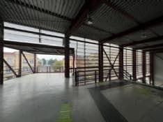 IVREA - Prende a forbiciate il rivale sulla passerella del Movicentro: 27enne arrestato dalla polizia locale