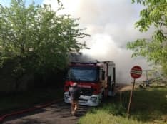 ORIO - Incendio devasta fienile e 100 rotoballe - FOTO e VIDEO