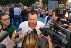 IVREA - Una folla in piazza per Salvini: «E' ora di mandare a casa il Pd» - FOTO e VIDEO