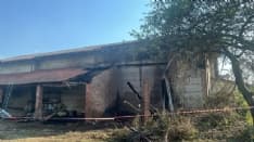 CASELLE - Incendio in cascina, pronto intervento dei pompieri