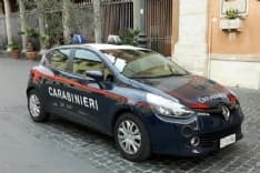 VOLPIANO - Va dai carabinieri con un'auto appena rubata: arrestato