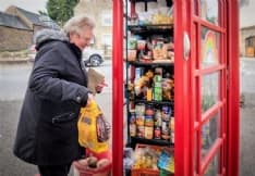 SOLIDARIETÀ - Scozia, la cabina telefonica solidale