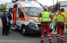TORRE - Scontro auto-moto: centauro ferito ricoverato a Ivrea