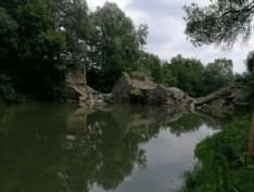 STRAMBINO - Crolla il vecchio ponte sul Chiusella: era stato chiuso dal sindaco dieci giorni fa