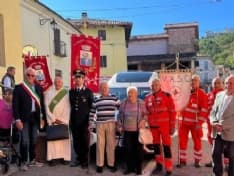 CARAVINO - In ricordo del figlio donano 100 mila euro per un'ambulanza e un Doblò