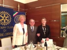 CASTELLAMONTE - Mario Barbuto ospite di Inner Wheel e Rotary