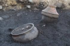 VOLPIANO - In mostra i reperti di epoca romana rinvenuti nel parco fotovoltaico