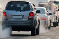 INQUINAMENTO - Aumenta lo smog: da domani blocco dei diesel Euro 5 e benzina Euro 1