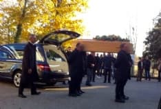 CASTELLAMONTE - L'addio di Spineto a Mauro Mattioda. Don Luca: "Non lasciamo sola questa famiglia" - FOTO