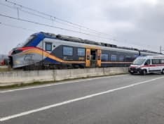 TRENO INVESTE UNA PERSONA A BOSCONERO - Tragedia sui binari della Sfm1 Canavesana: donna morta sul colpo - FOTO